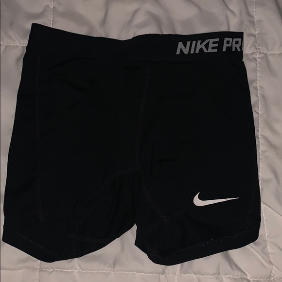 black nike pros
